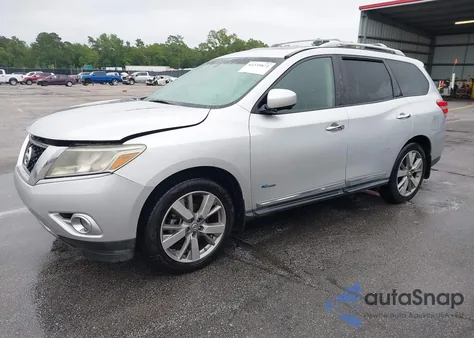 2014 Nissan Pathfinder Hybrid Platinum z USA, uszkodzony, nr VIN 5N1CR2MN9EC649768